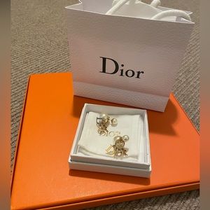 Dior earring tribals pears and gold